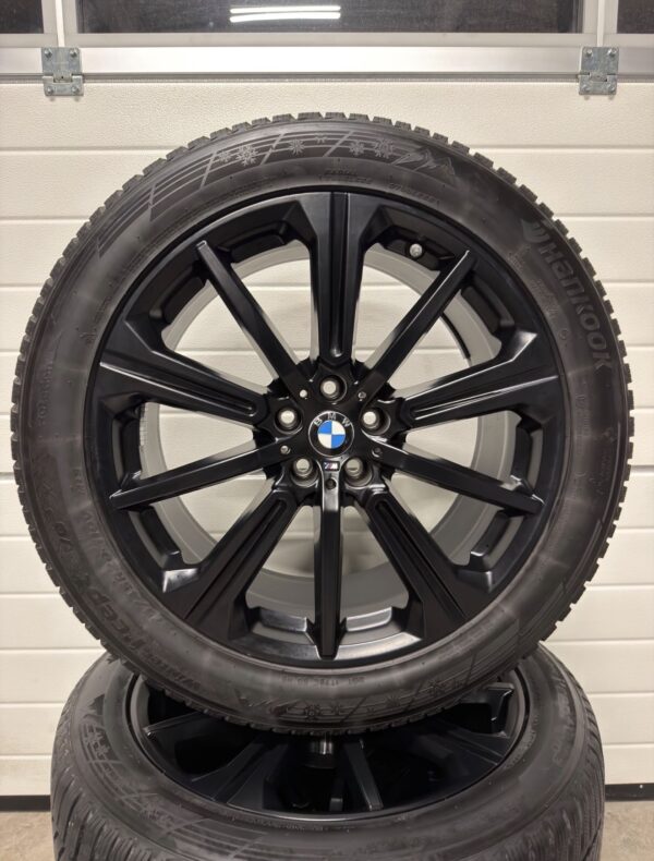 Jante 20” ORIGINALE BMW X5 G05 / X6 G06 + anvelope iarnă NOI Hankook 275/45 R20 DOT 2025